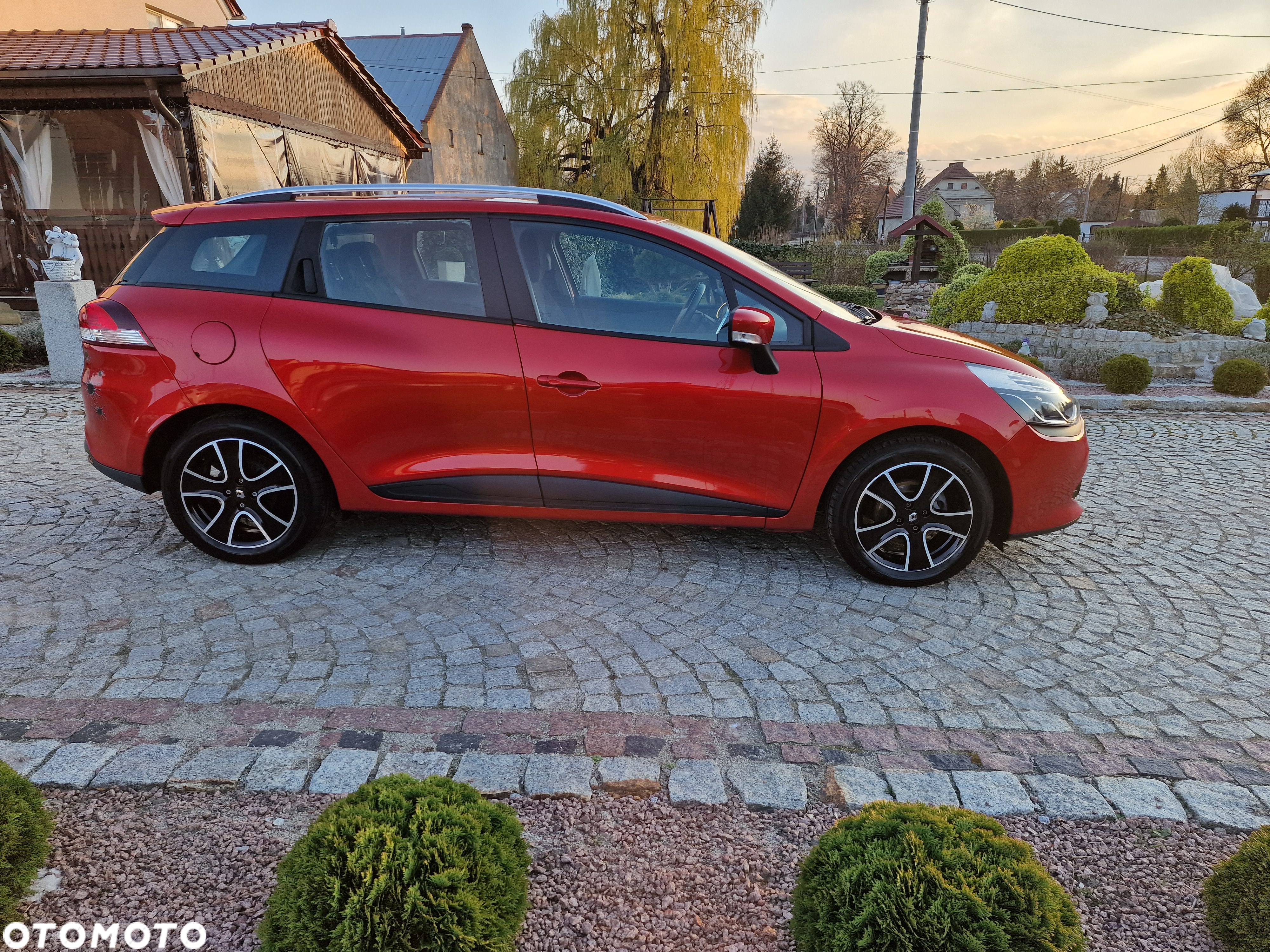 Renault Clio (Energy) TCe 90 Bose Edition - 25