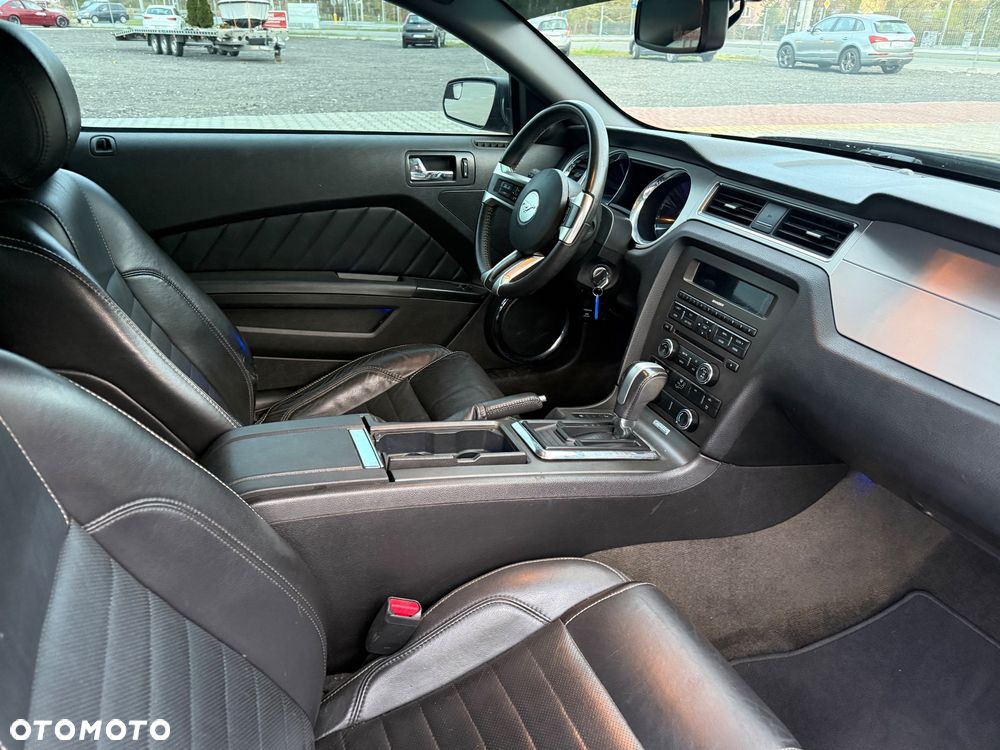 Ford Mustang 3.7 V6 Premium - 6