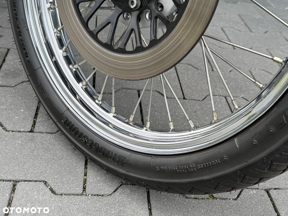 Suzuki Intruder - 20
