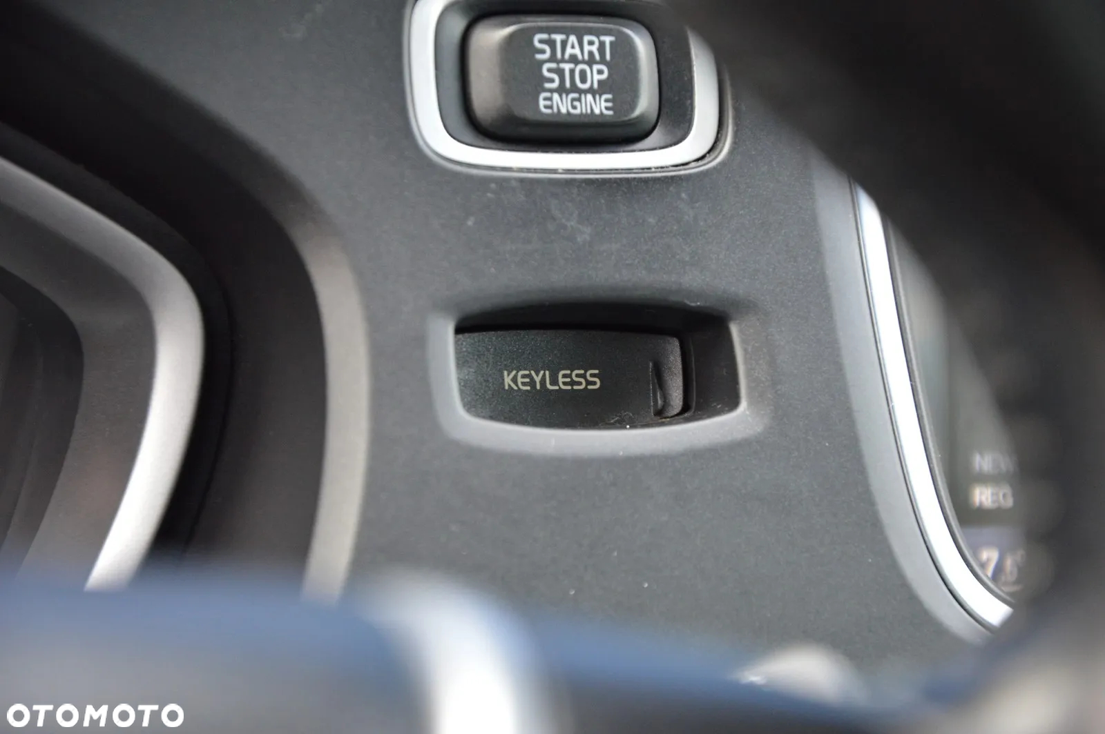 Volvo V40 D2 Summum - 32