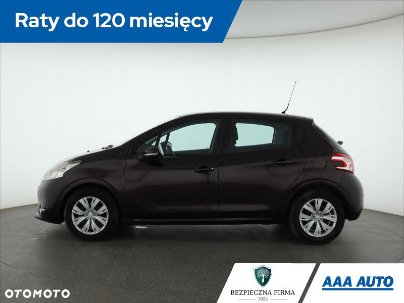 Peugeot 208 - 3