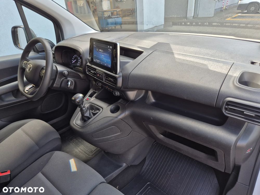 Toyota PROACE CITY L1H1 - 18