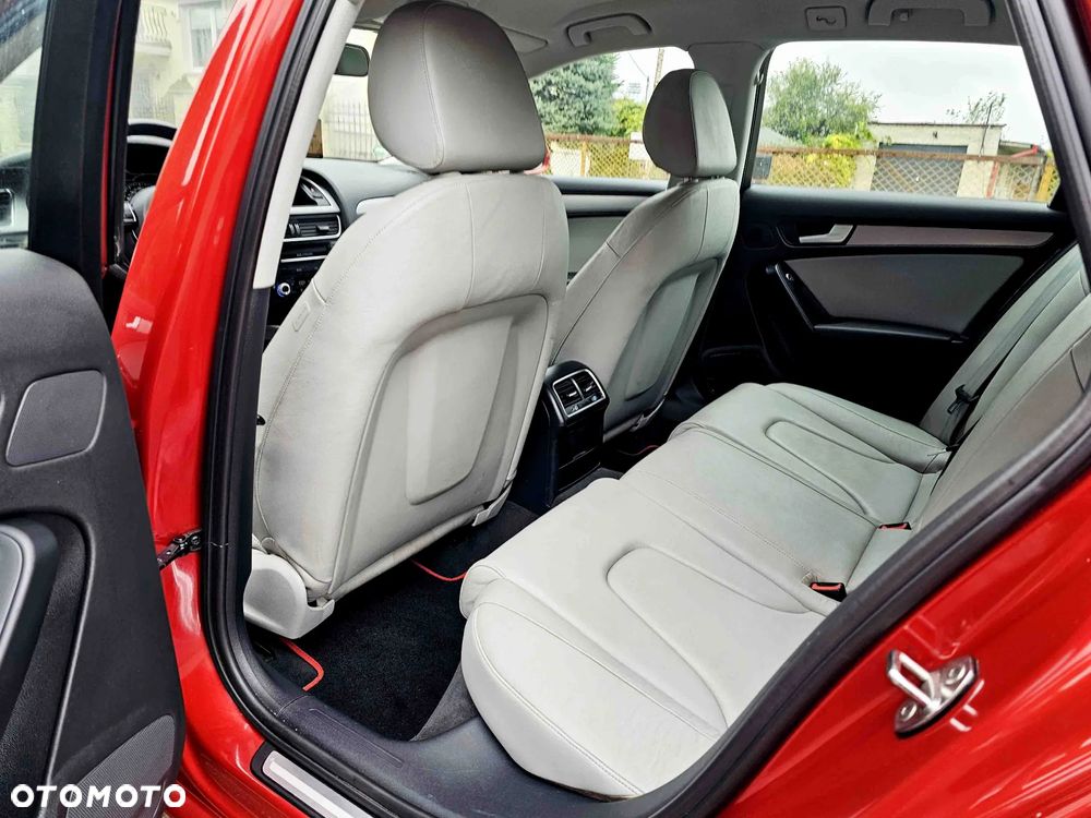 Audi A4 Avant 2.0 TDI DPF quattro S tronic S line Sportpaket - 14
