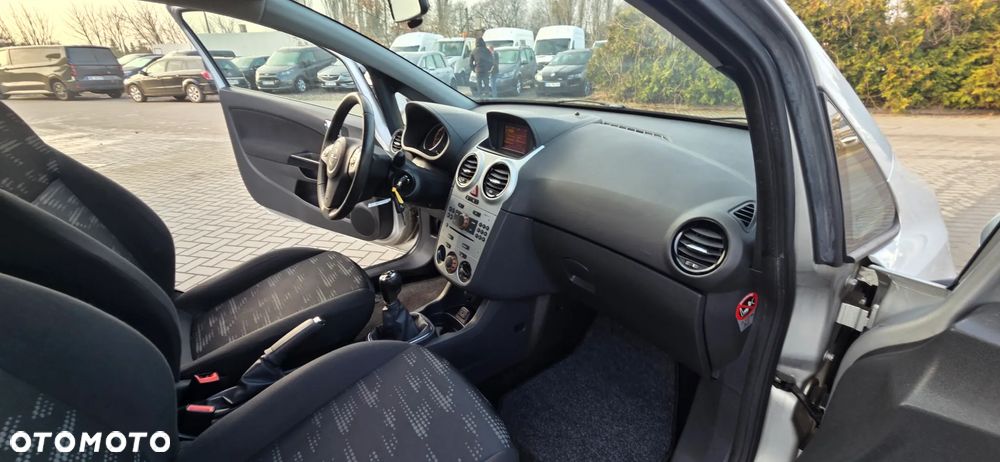 Opel Corsa 1.2 16V Enjoy - 32