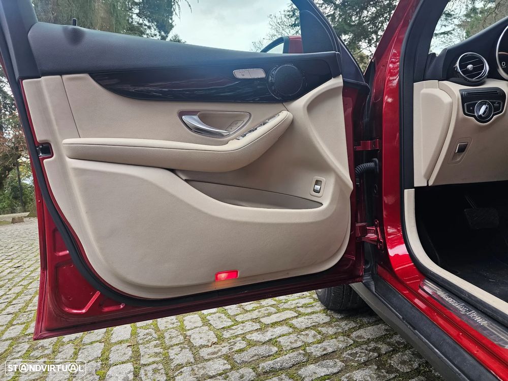 Mercedes-Benz GLC 300 e Coupé 4Matic - 13