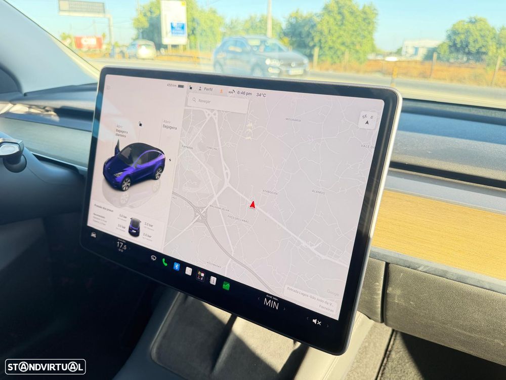 Tesla Model Y Long Range Dual Motor AWD - 17