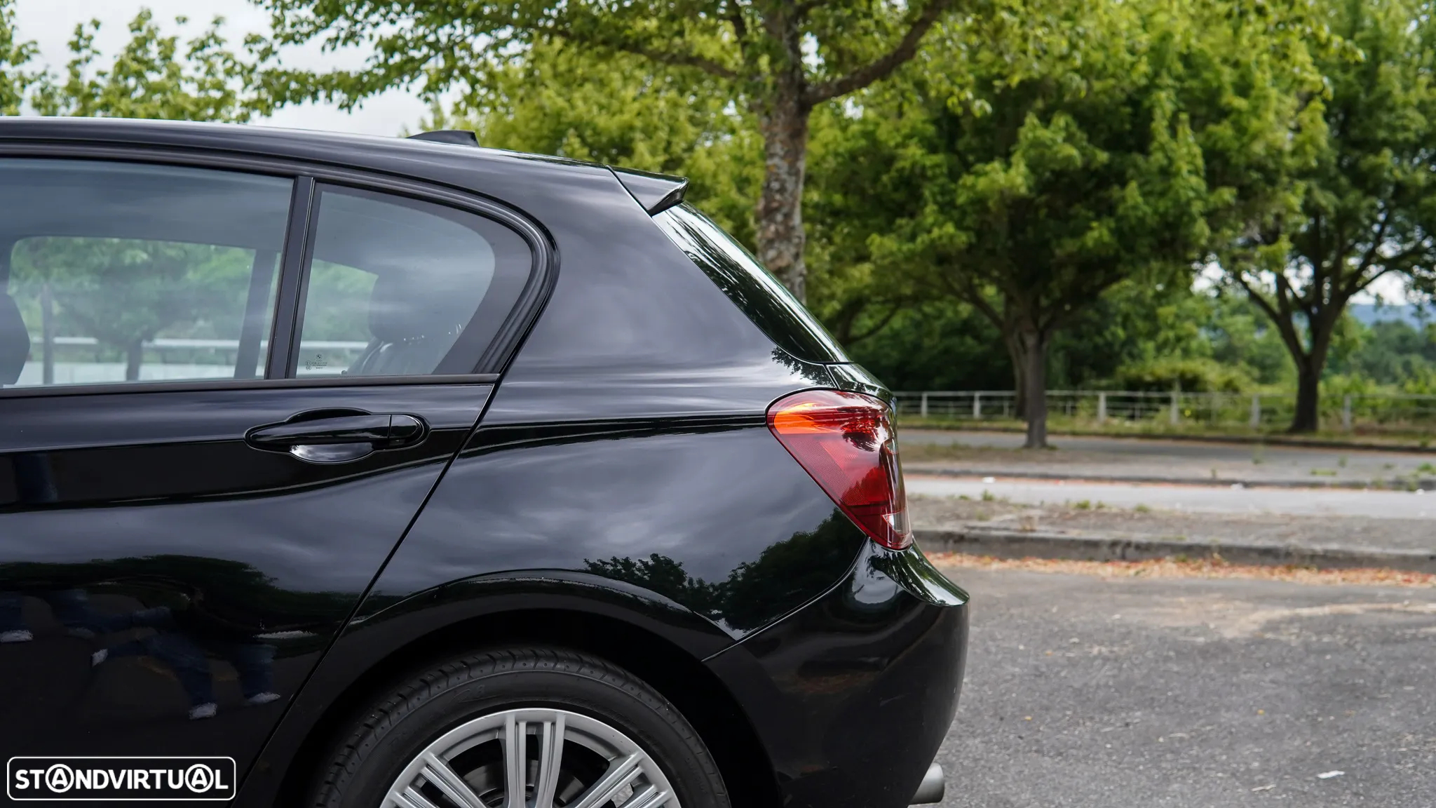 BMW 118 d Line Urban - 14