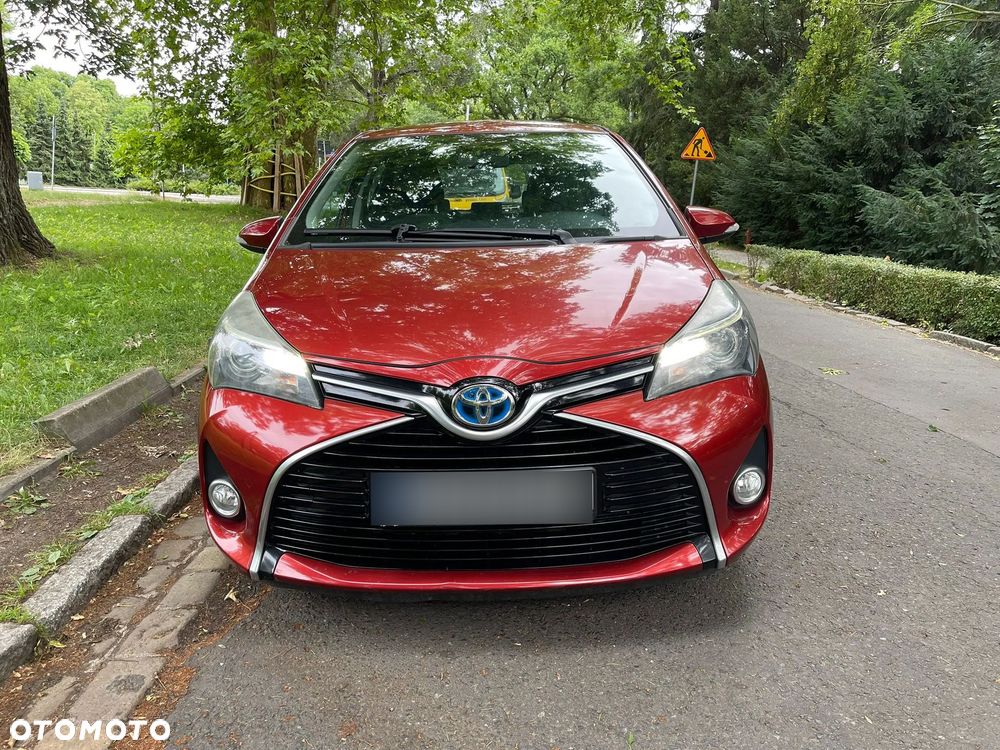 Toyota Yaris Hybrid 100 Premium EU6 - 9