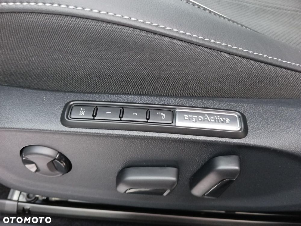 Volkswagen ID.7 77kWh Plus - 14