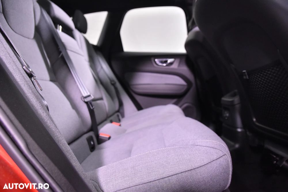 Volvo XC 60 T6 AWD Recharge Geartronic Inscription - 12