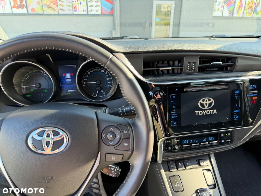 Toyota Auris - 21