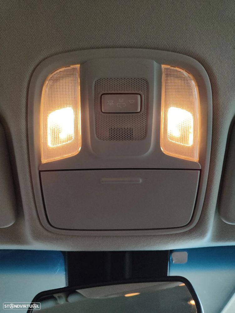 Kia Niro 1.6 GDi HEV EX - 32