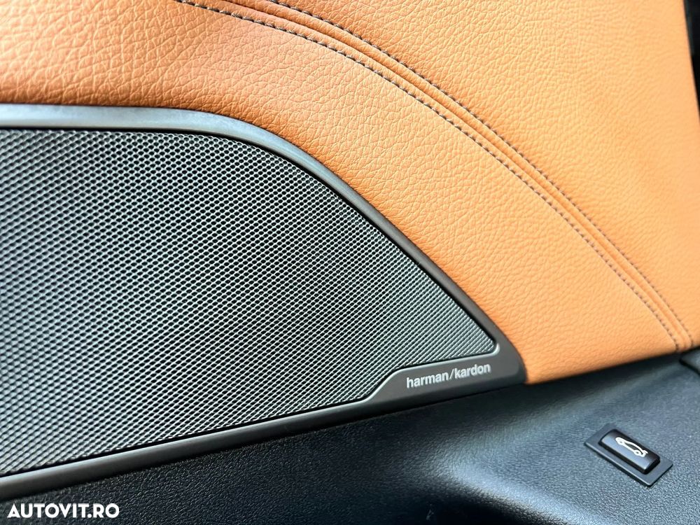 BMW Seria 5 530i Aut. Luxury Line - 29