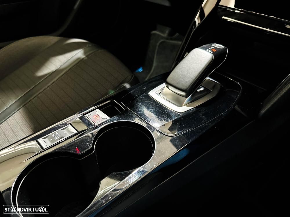 Peugeot e-2008 50 kWh Allure Pack - 35