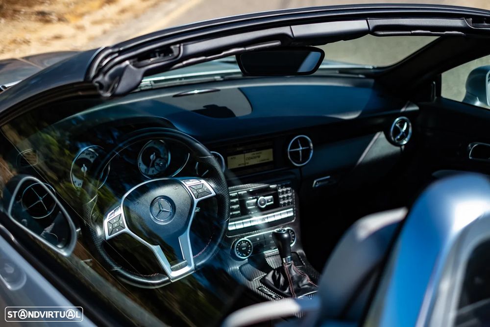 Mercedes-Benz SLK 250 (BlueEFFICIENCY) 7G-TRONIC - 11