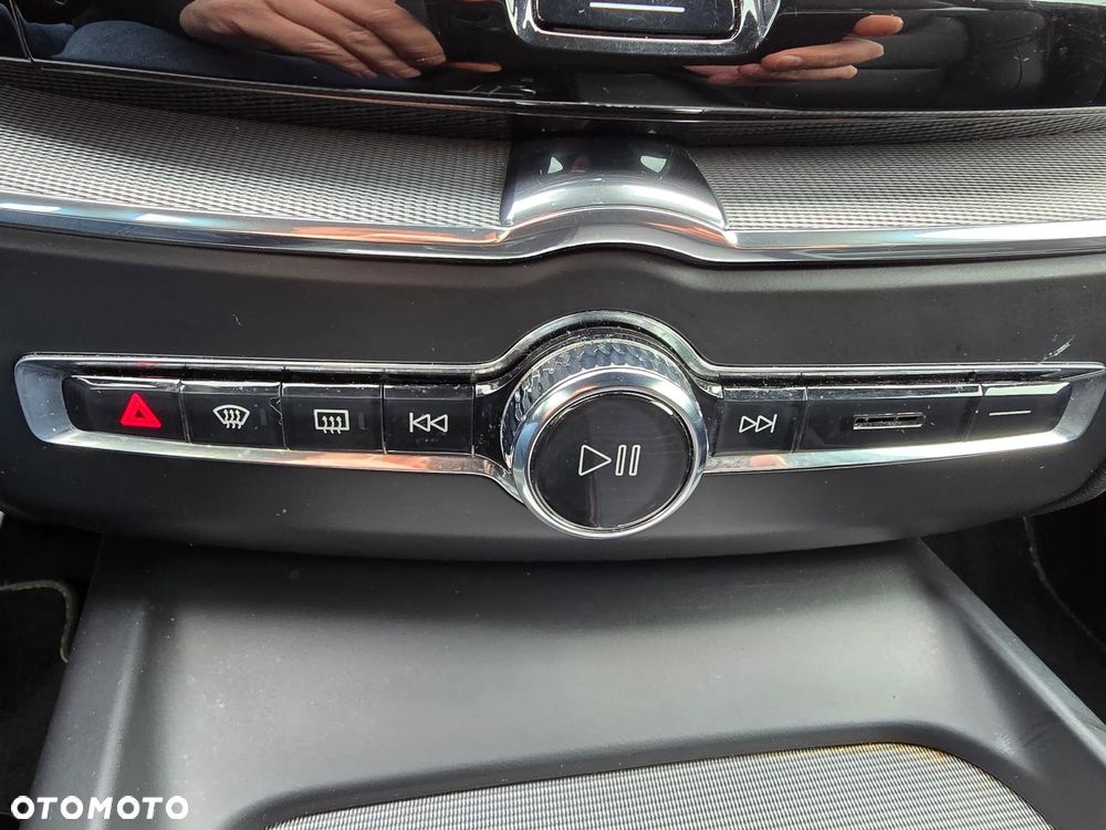 Volvo XC 60 T8 AWD Recharge Geartronic Inscription - 27