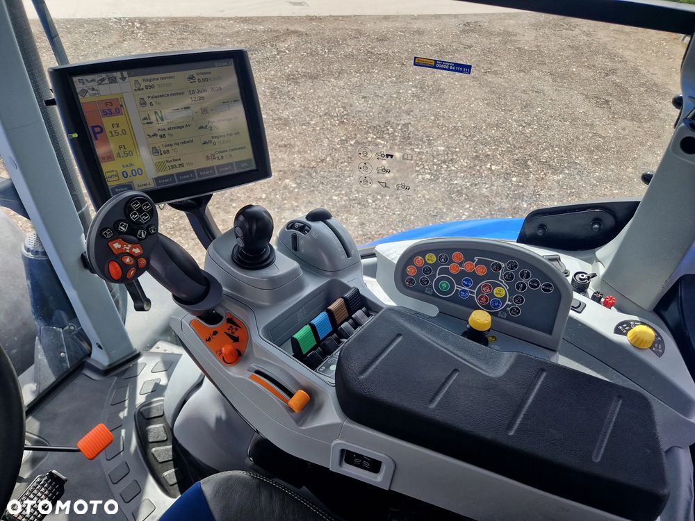 New Holland T7.245 AUTOCOMMAND PNEUMATYKA - 9
