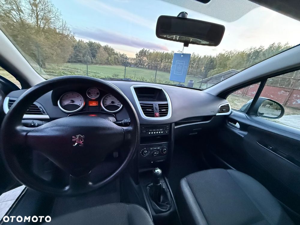 Peugeot 207 - 4