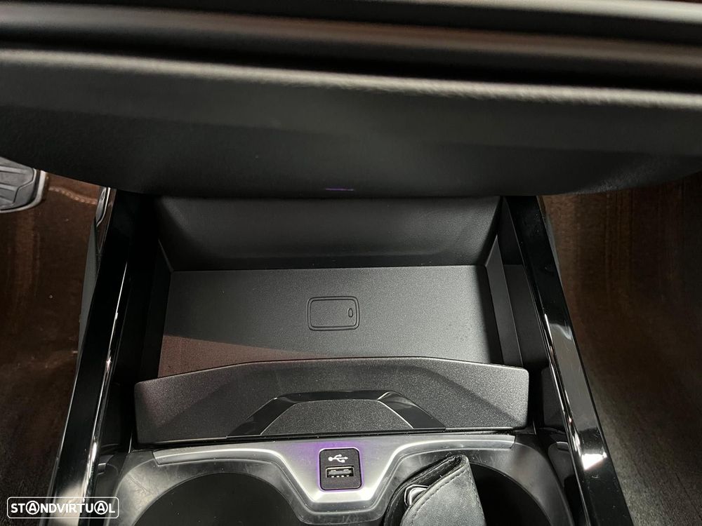 BMW 116 d Pack 50 anos M Auto - 28