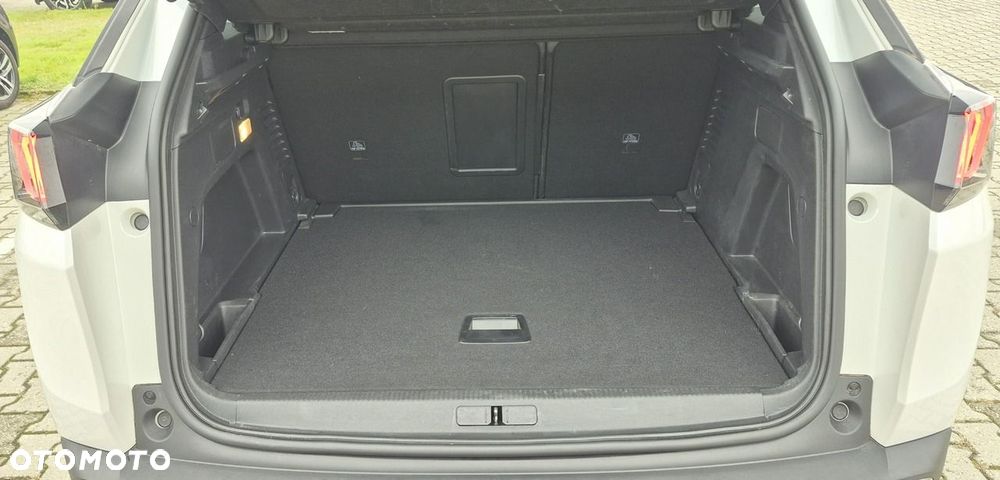 Peugeot 3008 1.2 PureTech mHEV Active Pack S&S e-DCS6 - 28