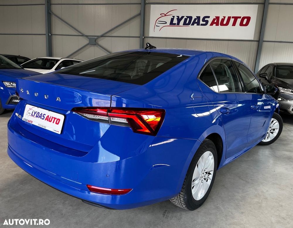 Skoda Octavia 2.0 TDI DSG Ambition - 5