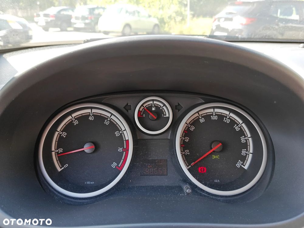 Opel Corsa 1.2 16V Cosmo - 21