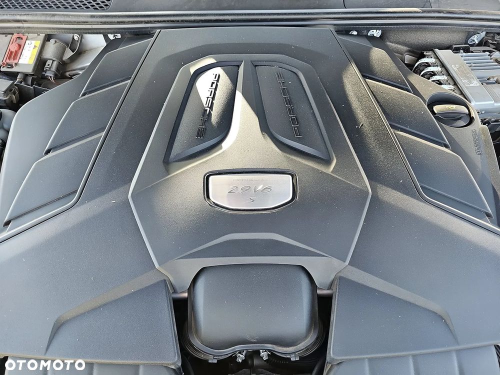 Porsche Cayenne Tiptronic S - 12