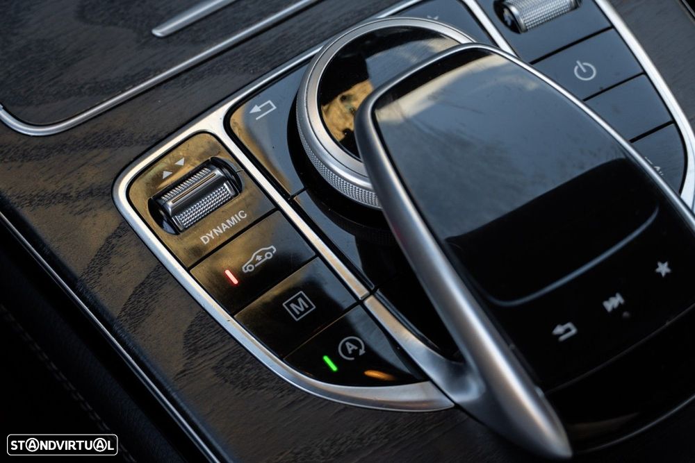 Mercedes-Benz GLC 220 d 4Matic 9G-TRONIC AMG Line - 39