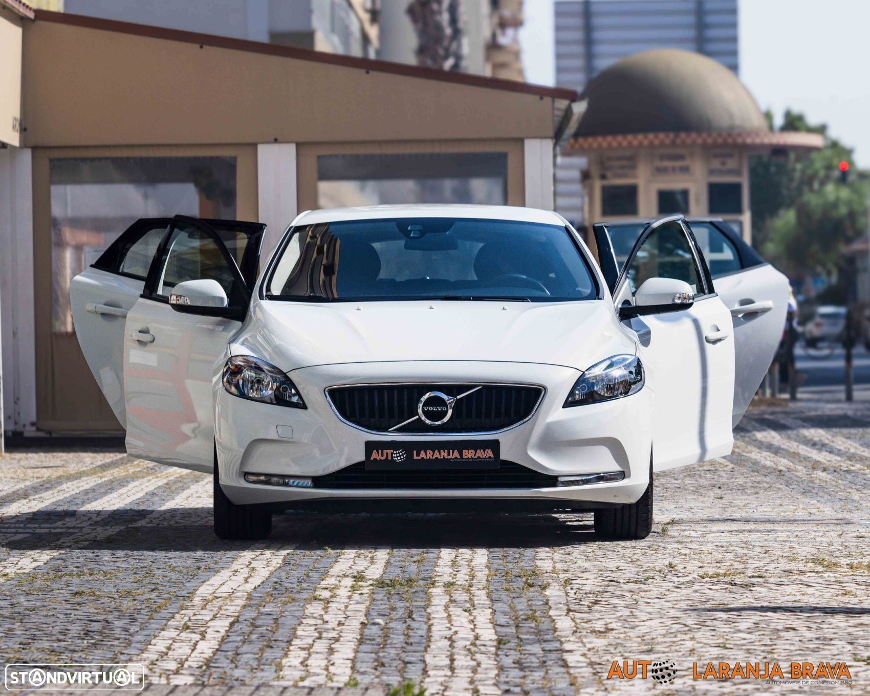 Volvo V40 2.0 D2 Summum Geartronic - 9