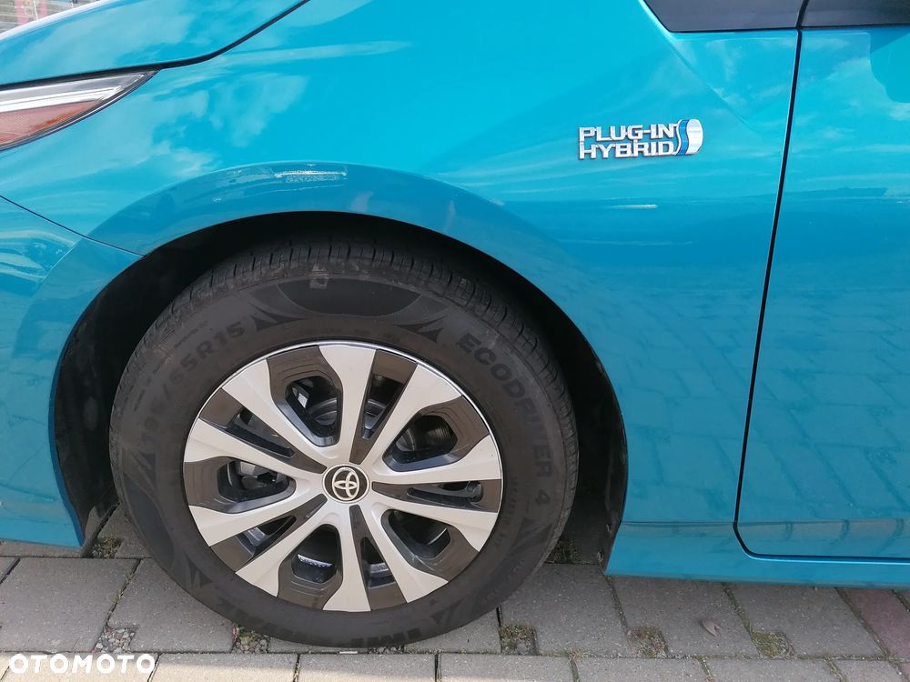 Toyota Prius (Hybrid) Comfort - 8
