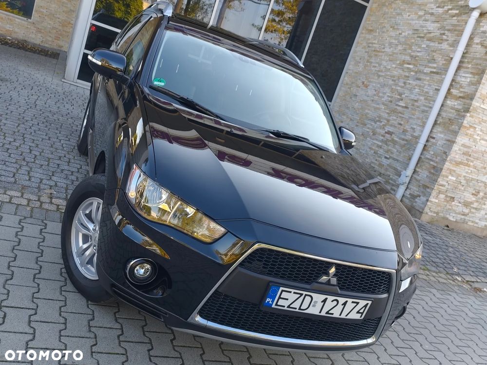 Mitsubishi Outlander 2.0 Intense + NAVI 2WD EU5 - 6