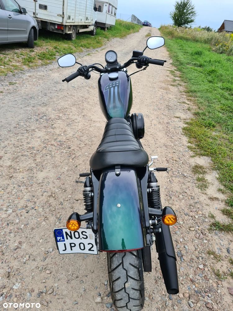 Harley-Davidson Sportster Iron 883 - 6