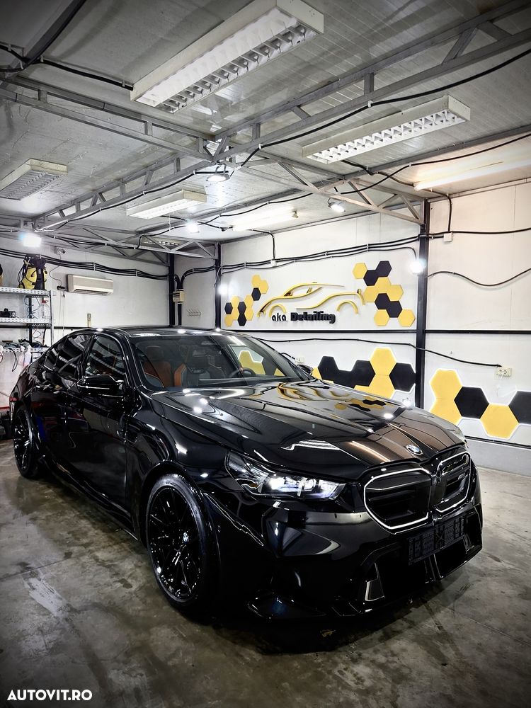 BMW M5 xDrive AT PHEV - 1