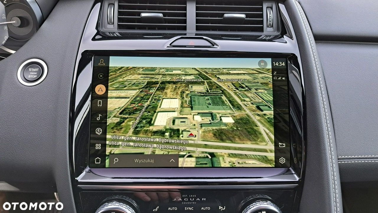 Jaguar E-Pace - 32