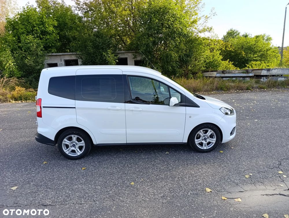 Ford Transit Courier - 6