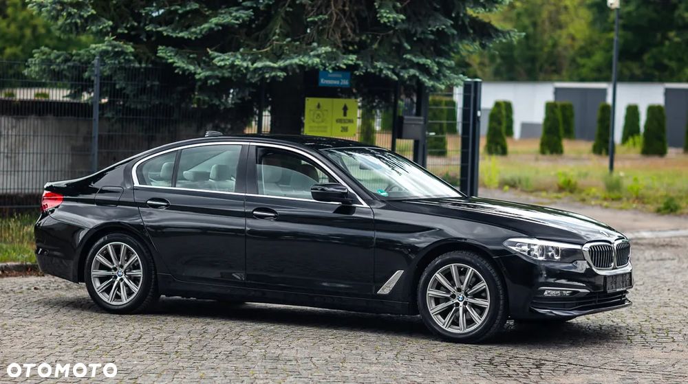 BMW Seria 5 520d Luxury Line - 8