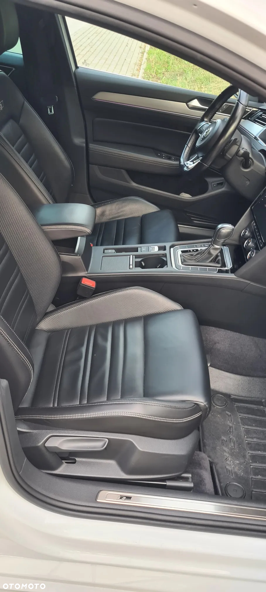 Volkswagen Passat - 14