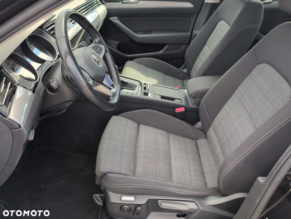 Volkswagen Passat 2.0 TSI Business DSG - 16