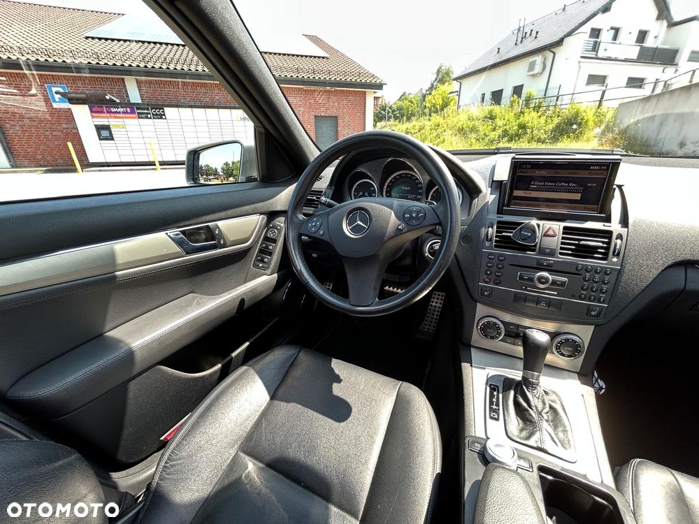 Mercedes-Benz Klasa C 250 CGI Automatik BlueEFFICIENCY SPORT EDITION - 15