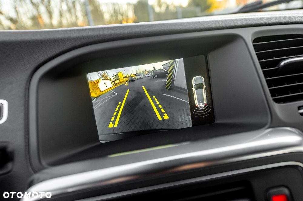 Volvo V60 D3 Geartronic Summum - 30