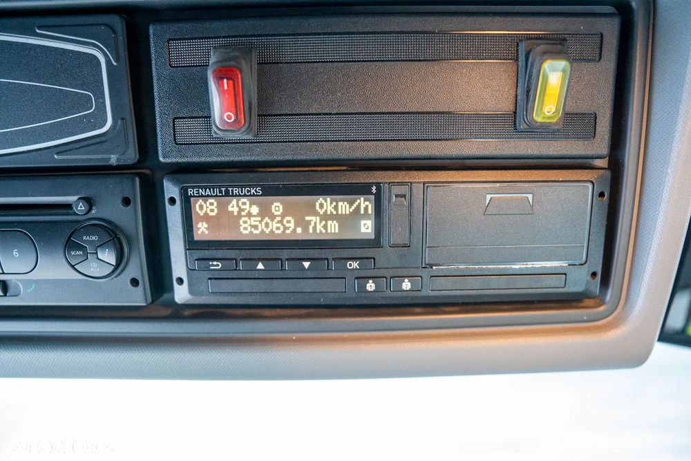 Renault C440 6x2 - 17