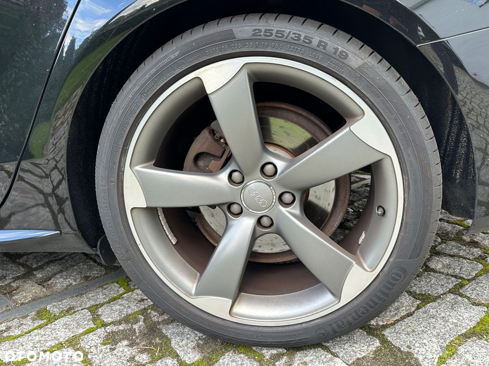 Audi A4 Avant 2.0 TDI DPF clean diesel multitronic S line Sportpaket - 17