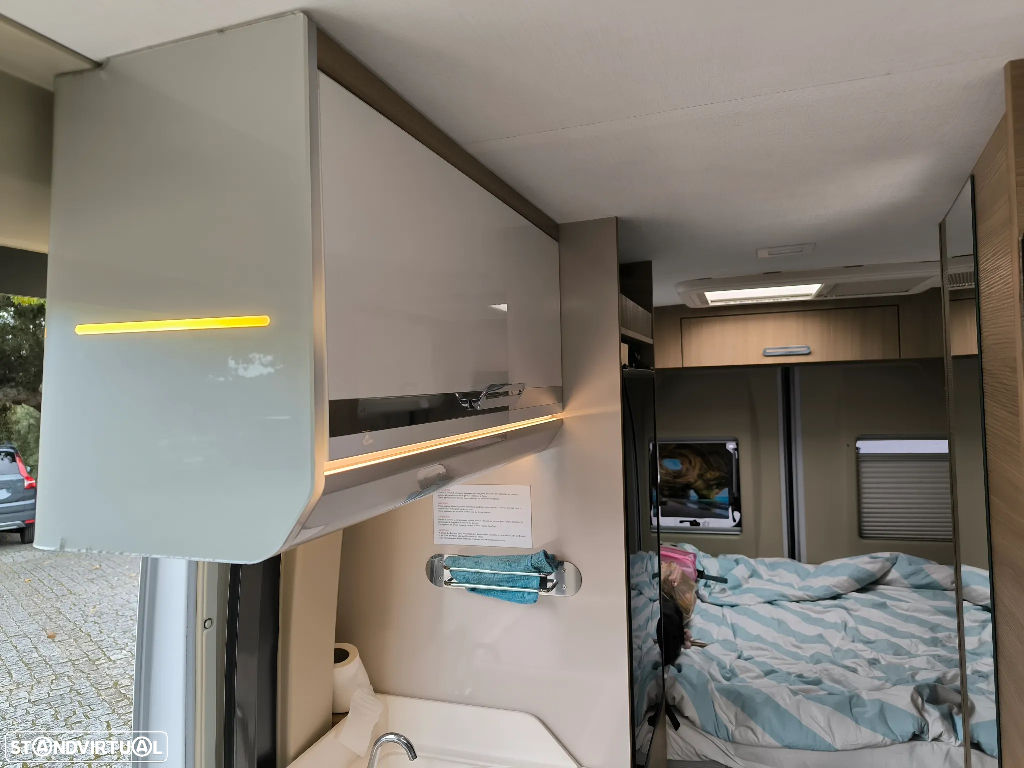 McLouis Menfys Van S-line - 30