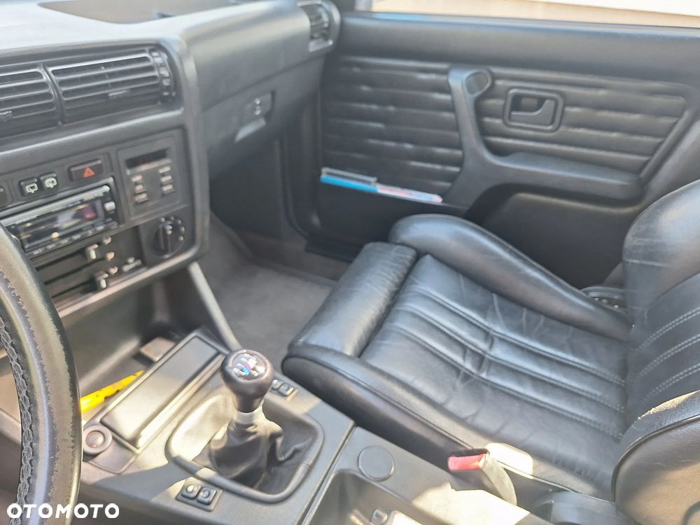 BMW Seria 3 318i - 16