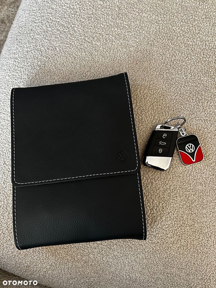 Volkswagen Passat 2.0 TDI SCR Comfortline - 18