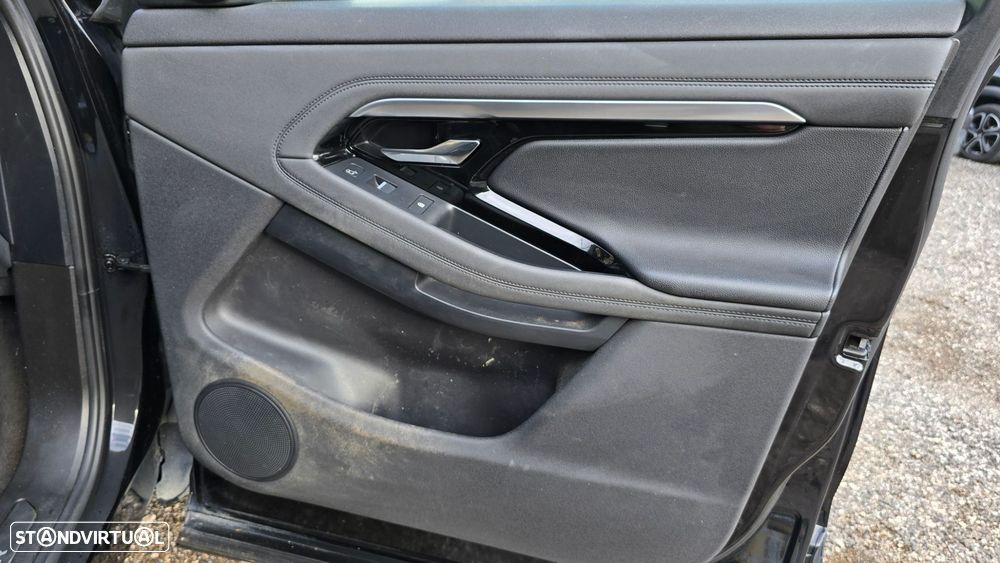 Land Rover Range Rover Evoque - 46