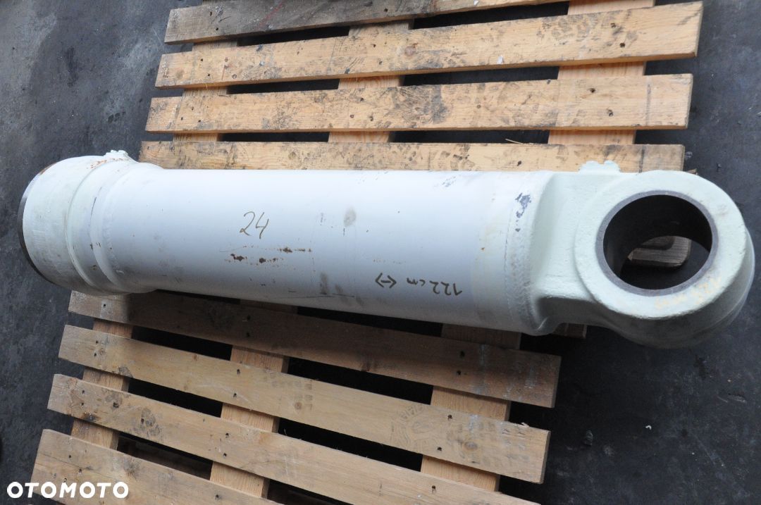 CYLINDER RURA SIŁOWNIKA NEW HOLLAND WE230 NOWY !!! DŁ. 122 CM - 1