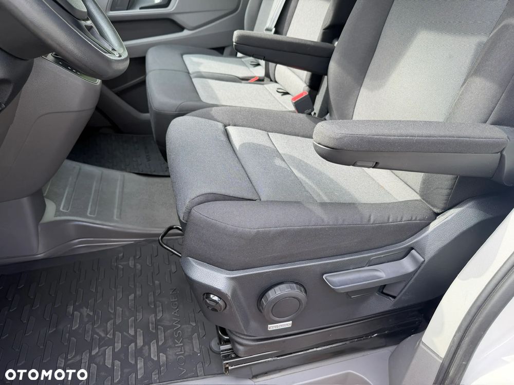 Volkswagen E-CRAFTER - 11