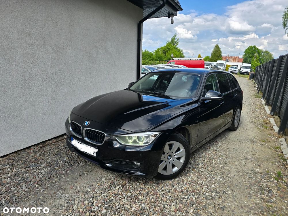 BMW Seria 3 320d DPF Edition Sport