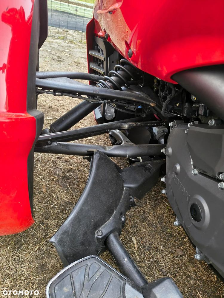 Can-Am Spyder - 5